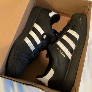 SOLD — BLACK ADIDAS SUPERSTARS